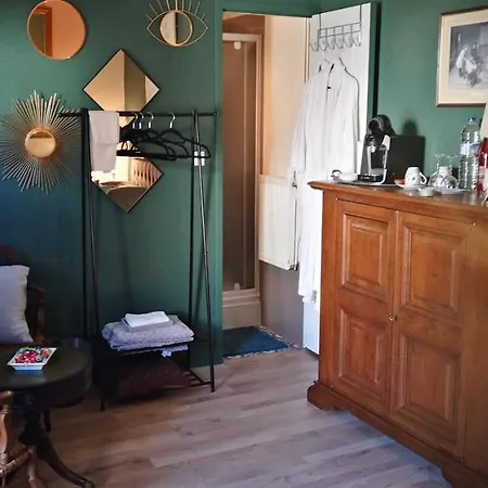 La Cour Du Puits Matcha Guest house