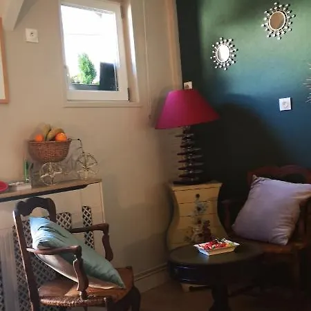 Casa de hóspedes La Cour Du Puits Maxime Cormeilles (Eure)